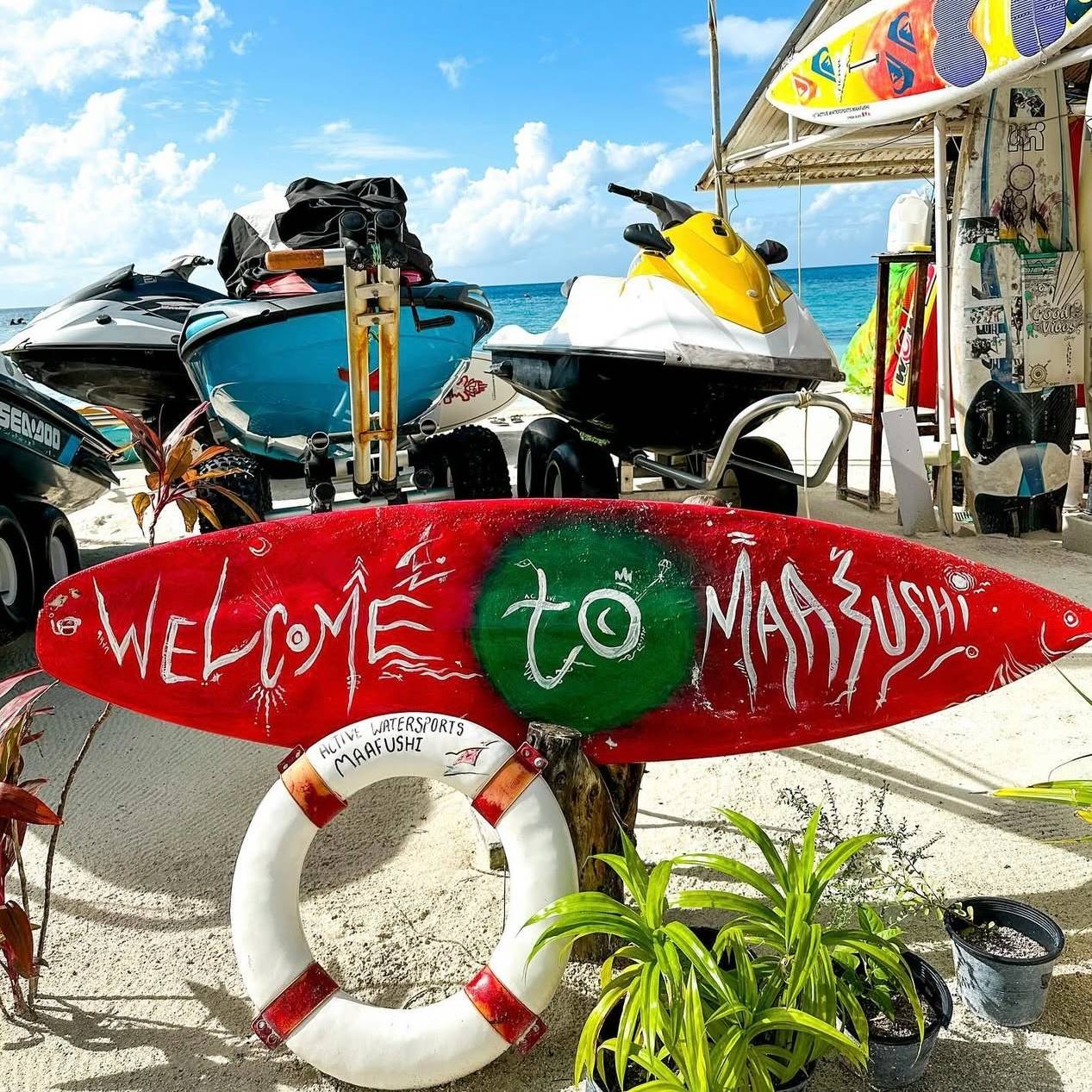 Maldives Chill Out Weekend Trip π²π»